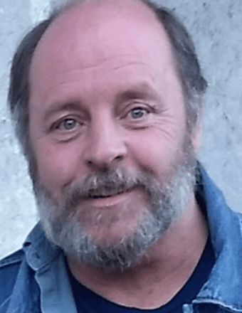 Robert W. Fluharty Obituary